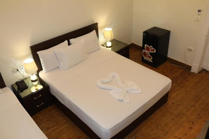 Room 12 of 26
