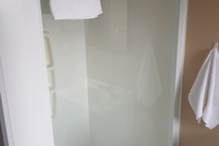 Room 4 of 26
