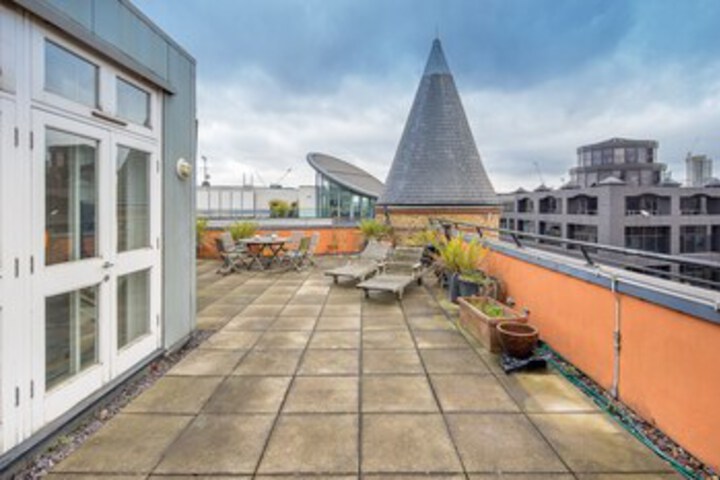 Terrace/Patio 15 of 16