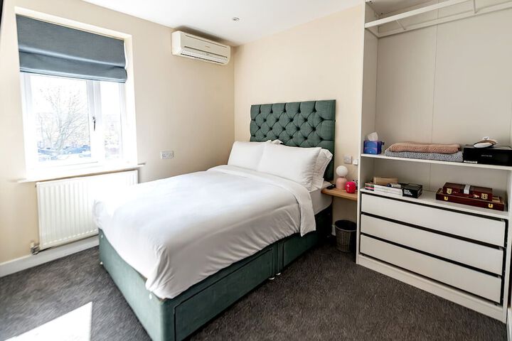 Room 16 of 36