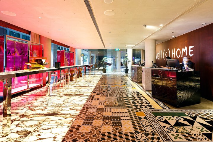 Entrance & Lobby