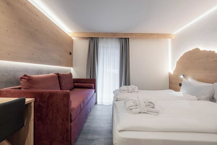 Room 10 of 49