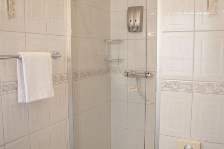 Room 5 of 26