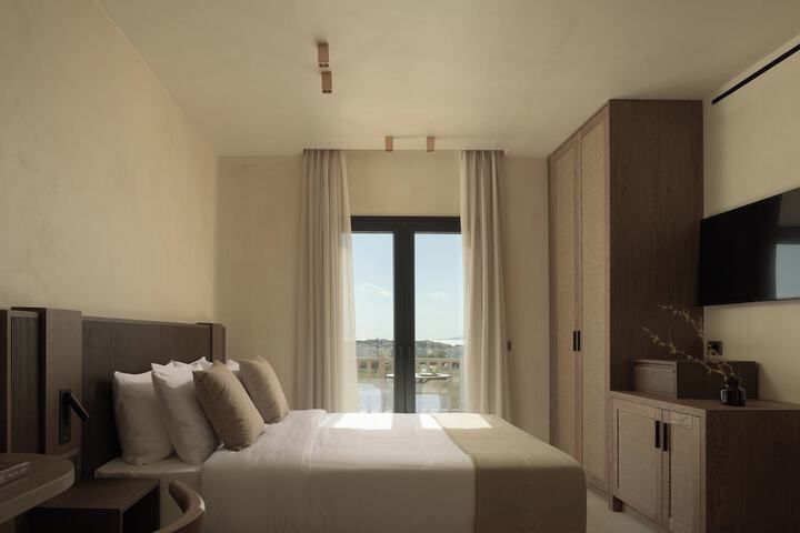 Room 16 of 252