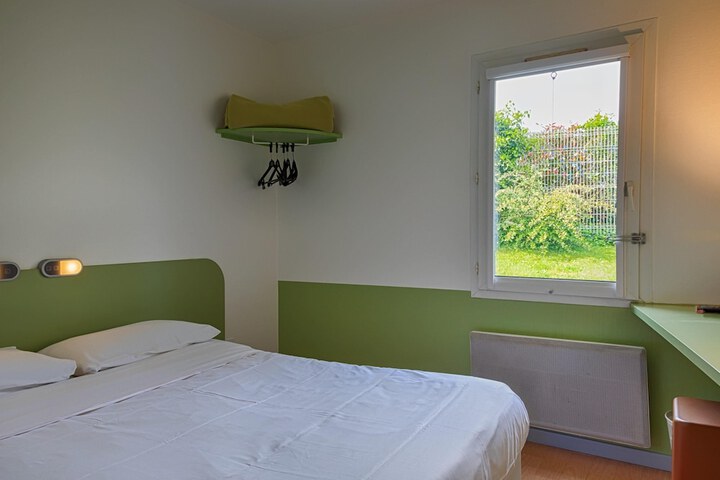 Room 5 of 22