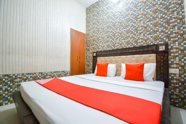 Flagship Hotel Sunshine