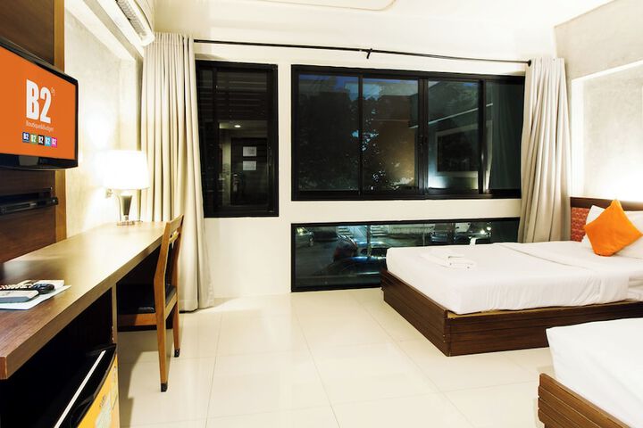 Room 13 of 34