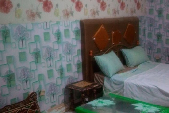 Room 12 of 24
