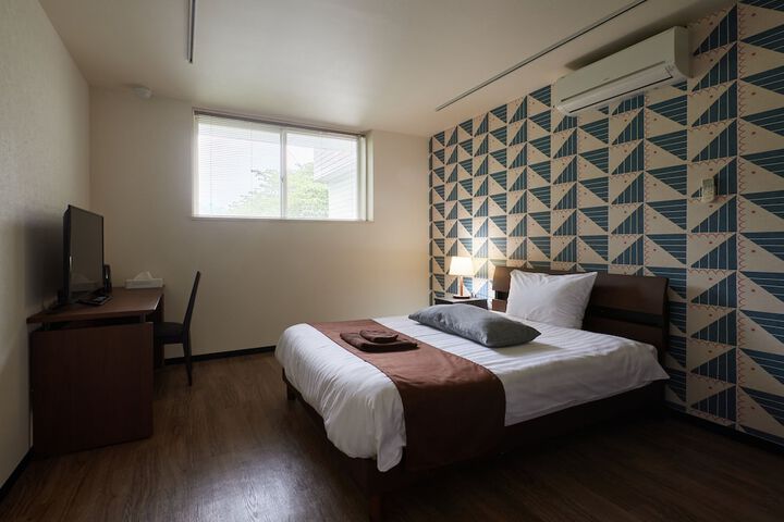 Room 8 of 79