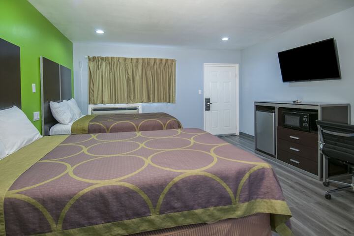 Room 6 of 27