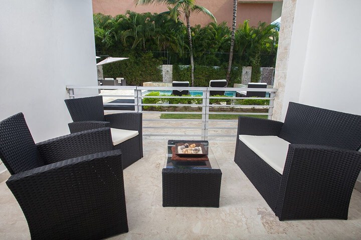 General 27 of 206