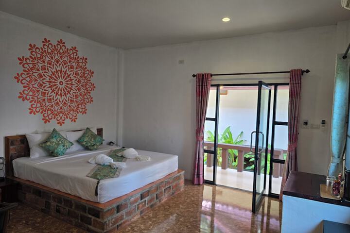 Room 15 of 51