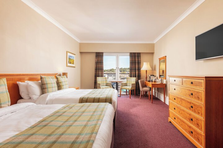 Room 10 of 87