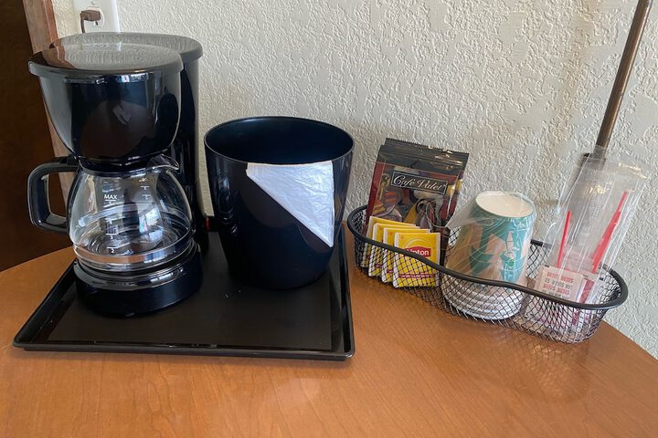 Breakfast/Coffee Service 23 of 41