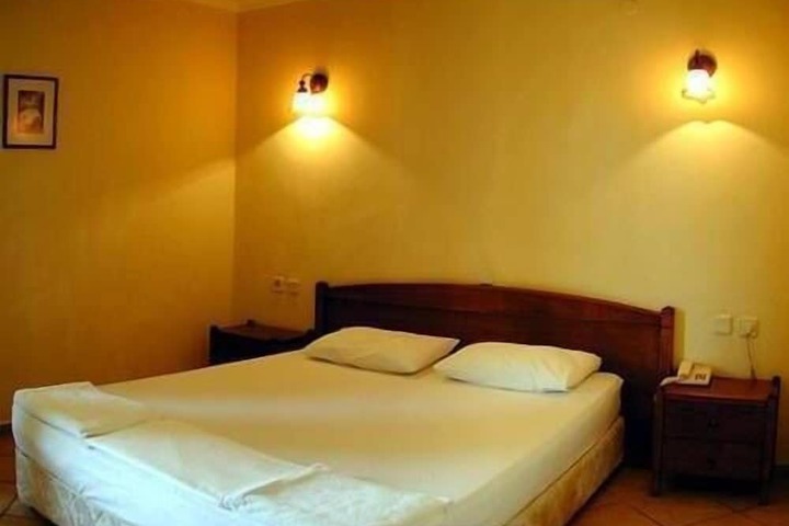 Room 6 of 31