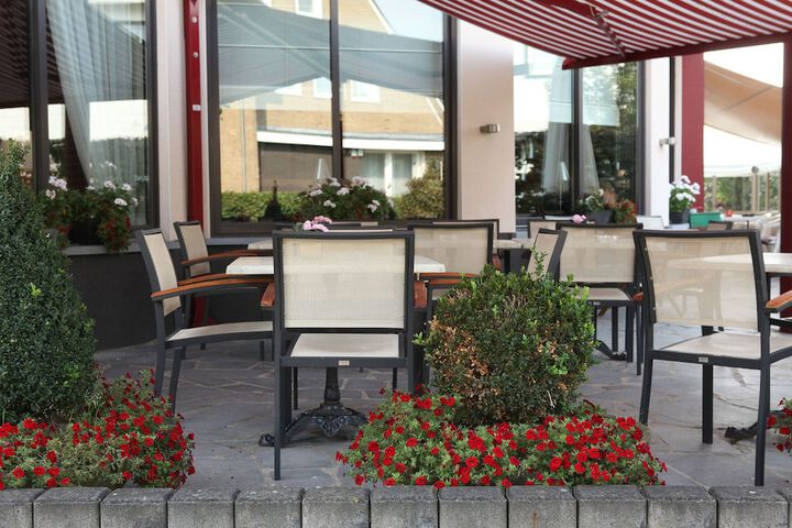 Terrace/Patio 37 of 44
