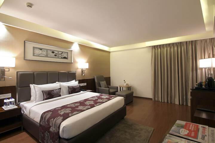 Room 5 of 31