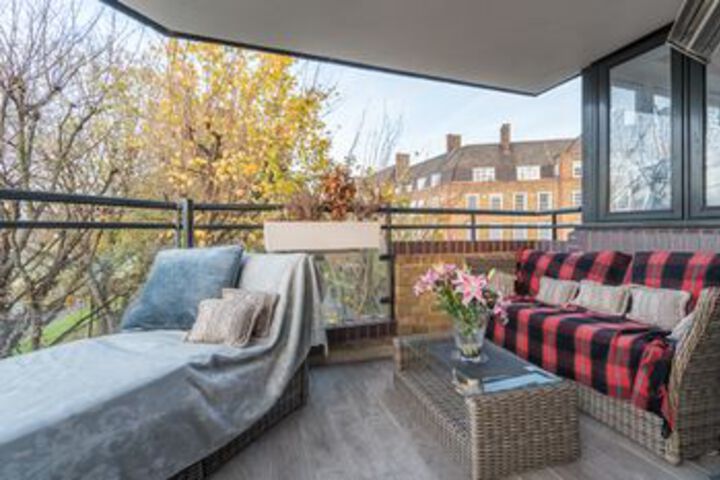 Terrace/Patio 2 of 37