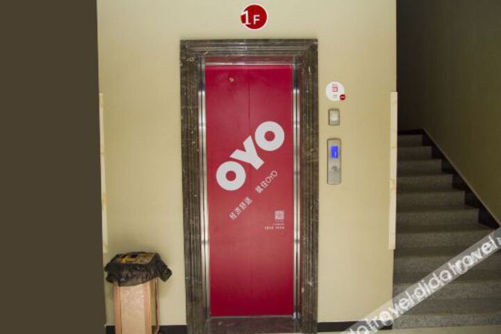 Hotel Interior 18 of 27