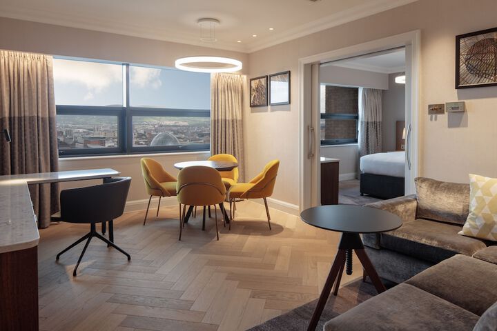 Room 38 of 206