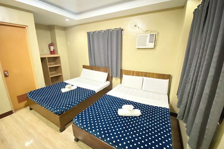 Room 17 of 25
