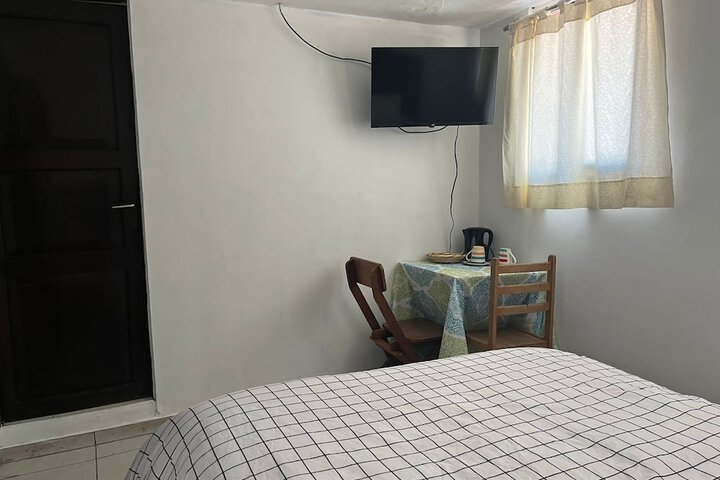 Room 2 of 17