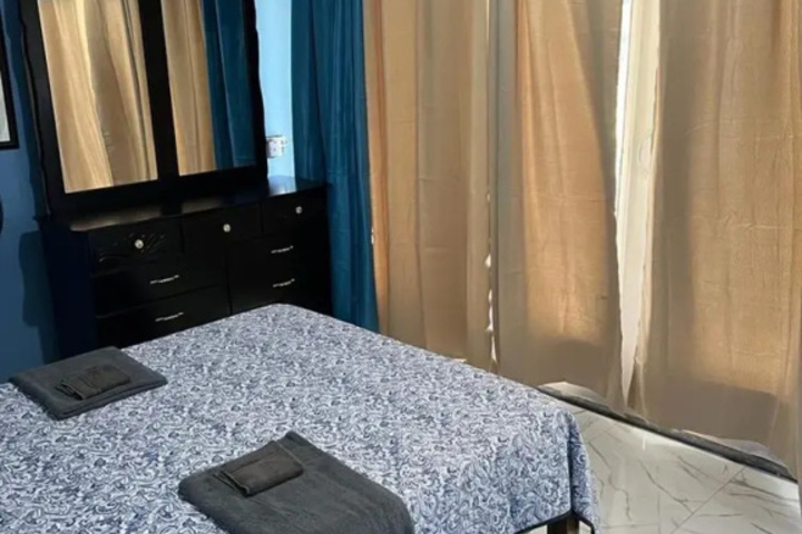 Room 2 of 18