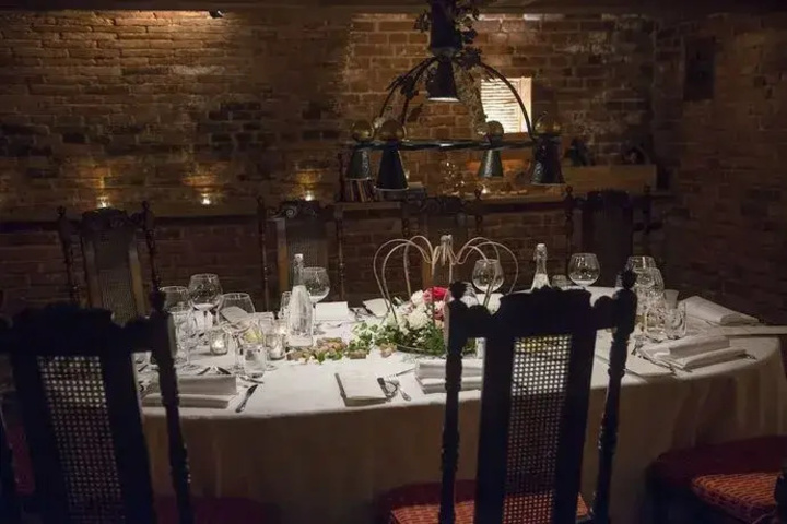 Dining 13 of 13