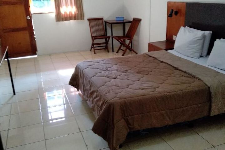 Room 3 of 23