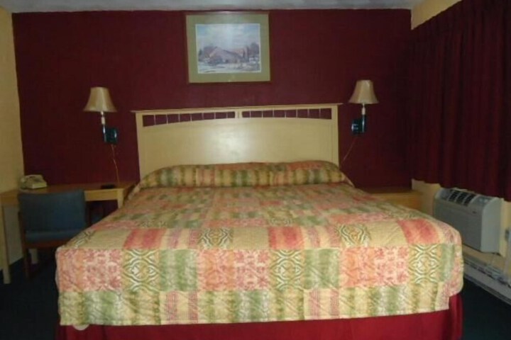 Room 14 of 30