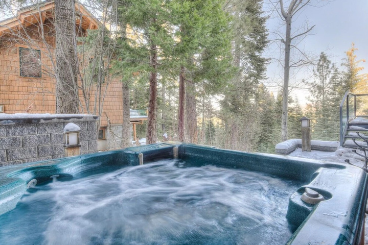 Pool 13 of 23