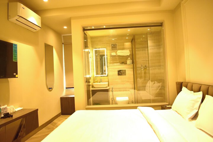 Room 3 of 22