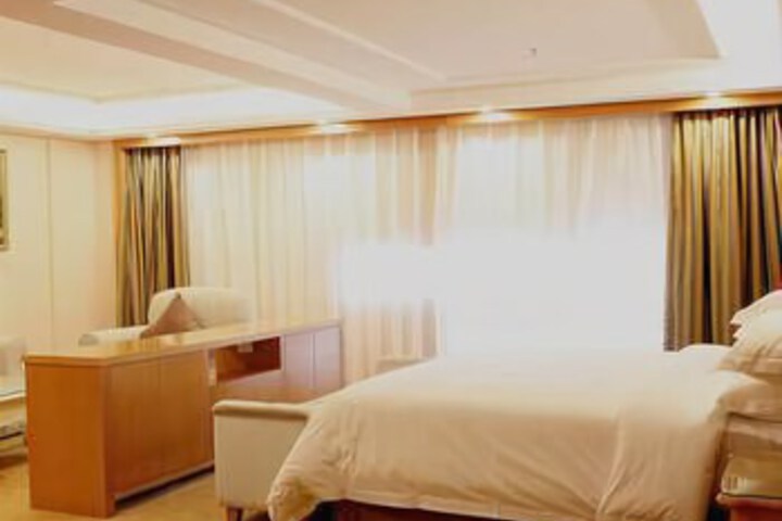 Room 3 of 22