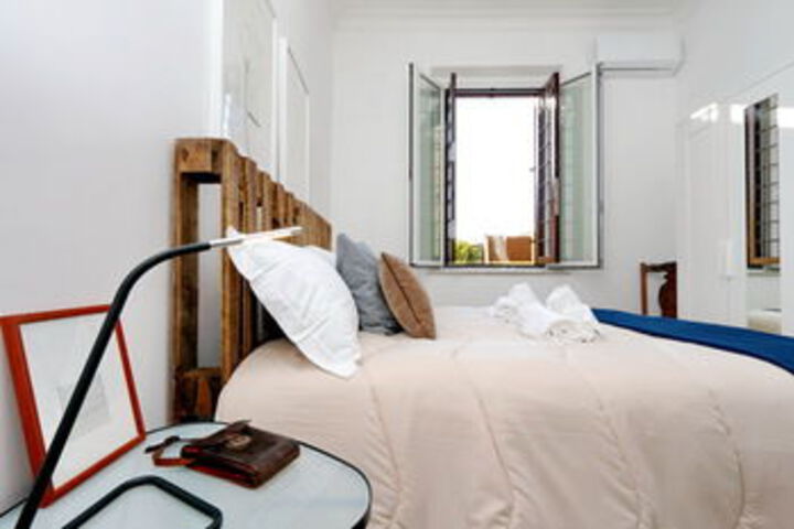Room 57 of 209