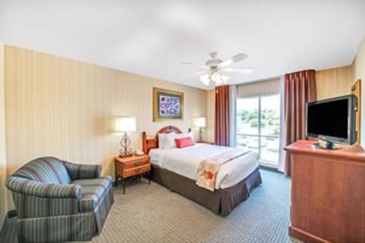 Room 15 of 32