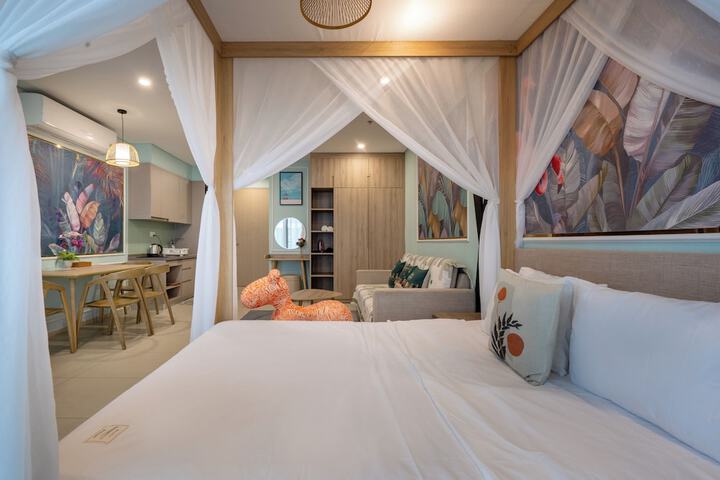 Room 33 of 299
