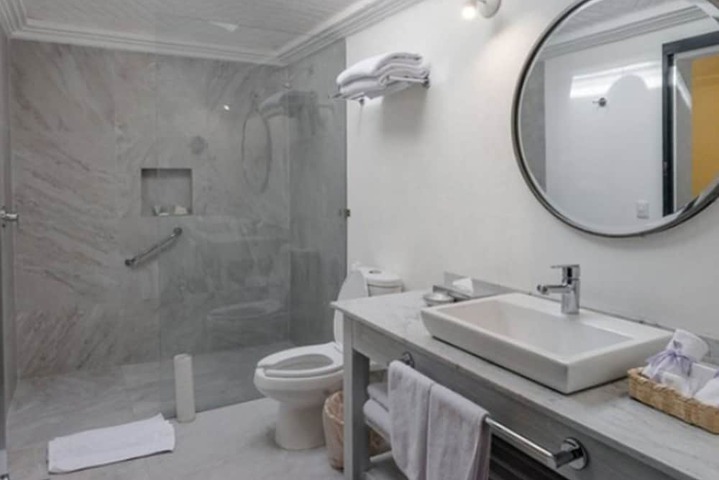 Clean Restrooms