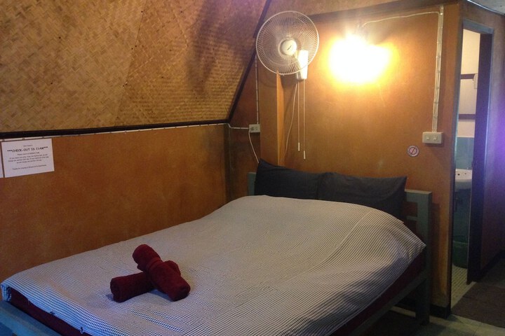 Room 11 of 75
