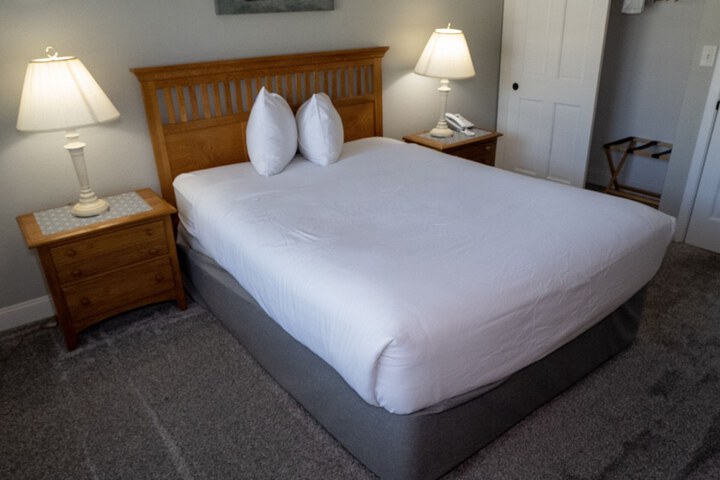 Room 10 of 47