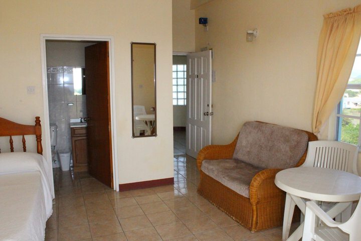 Room 2 of 70
