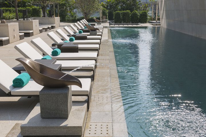 Pool Hotel