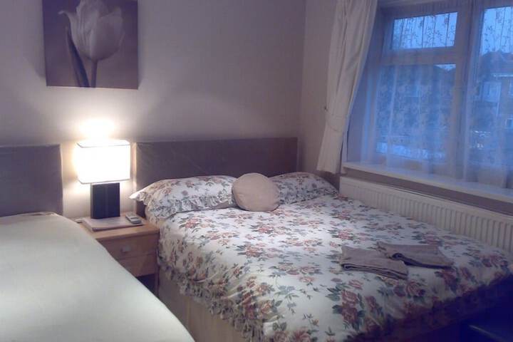 Room 8 of 13