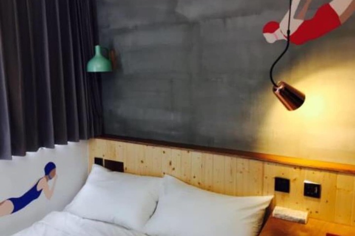Room 31 of 61