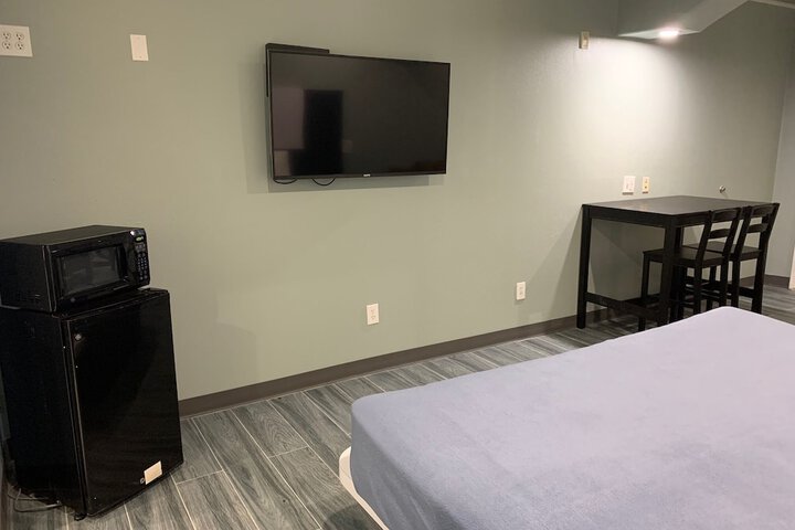 Room 19 of 35