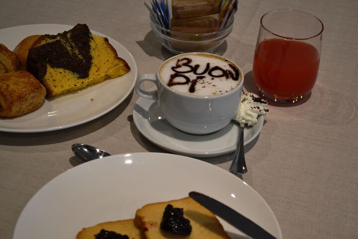 Breakfast/Coffee Service 43 of 48