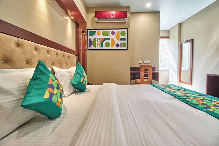 Room 13 of 39
