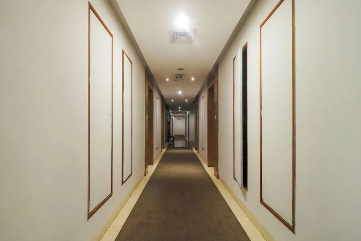 Room 10 of 15