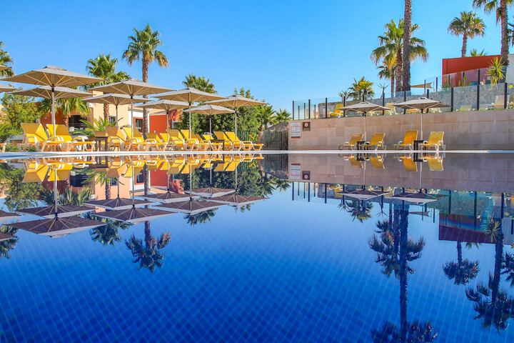 Pool 85 of 123