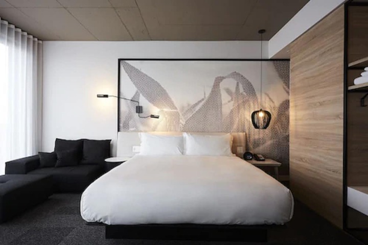 Room 18 of 72