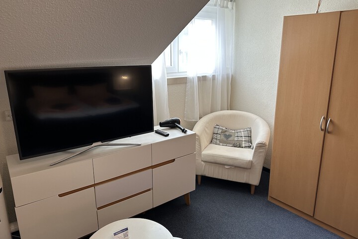 Room 67 of 109